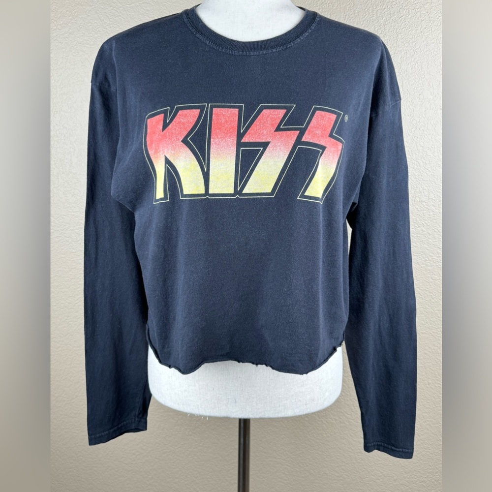 Kiss Long Sleeve Crop Top. Size- M